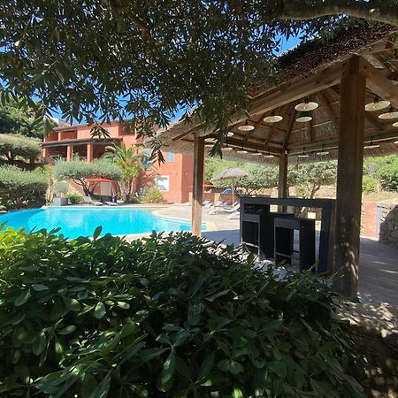 La Maison Du Castellet Ле Кастеле Екстериор снимка